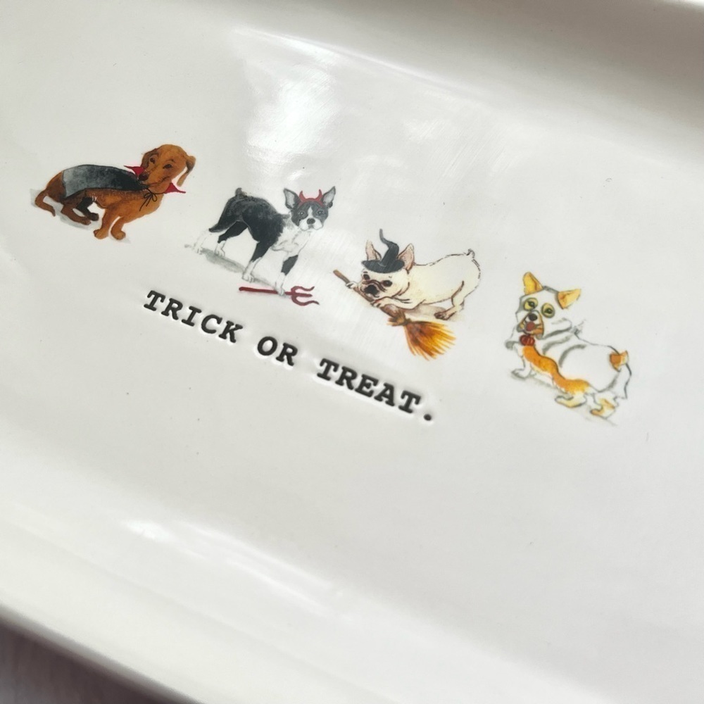 Dog Lover’s Halloween Collection - Water bowl, treat jar, and leash tray - Picture 14 of 16